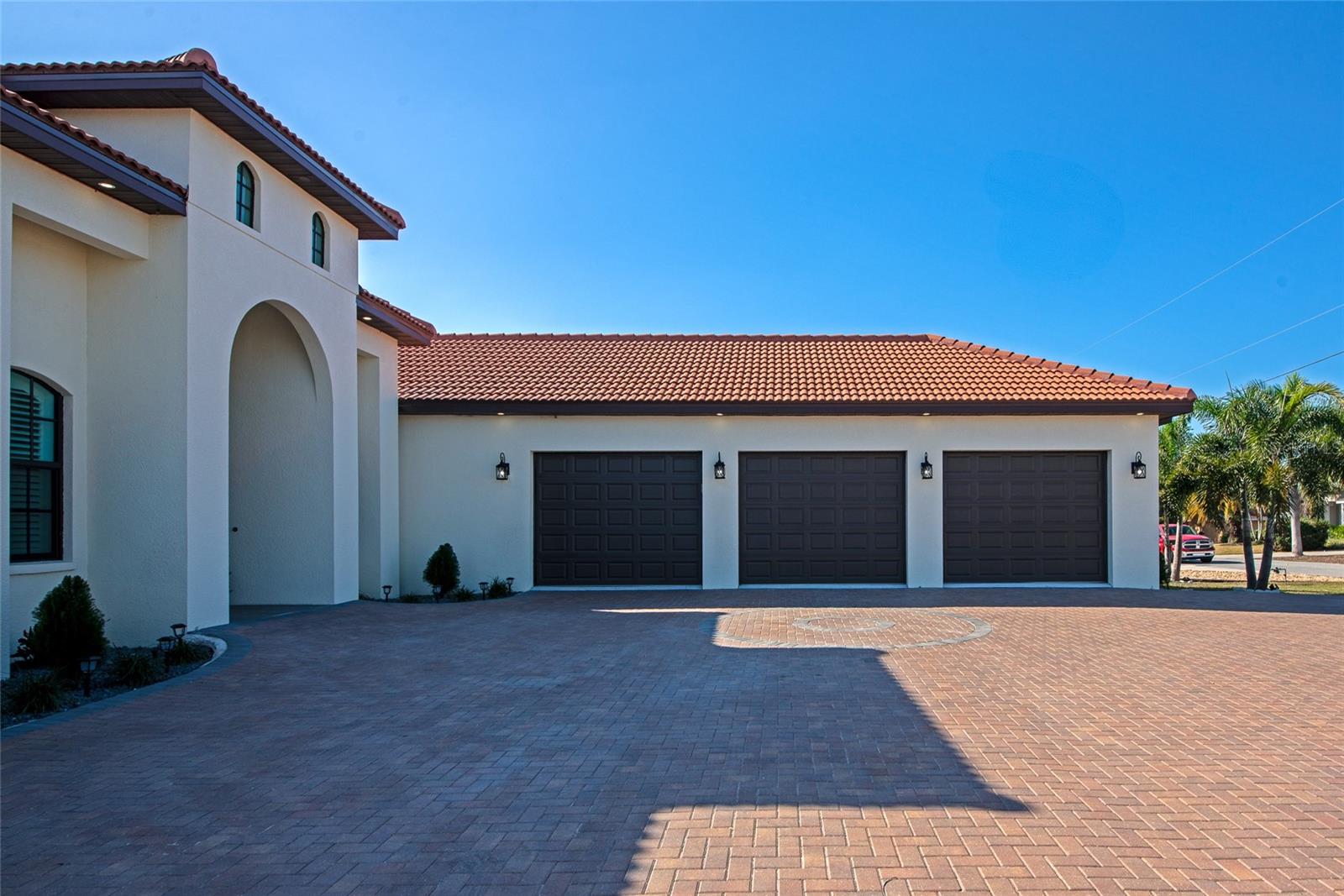 Image 5 of 66 For 7505 27th Avenue W