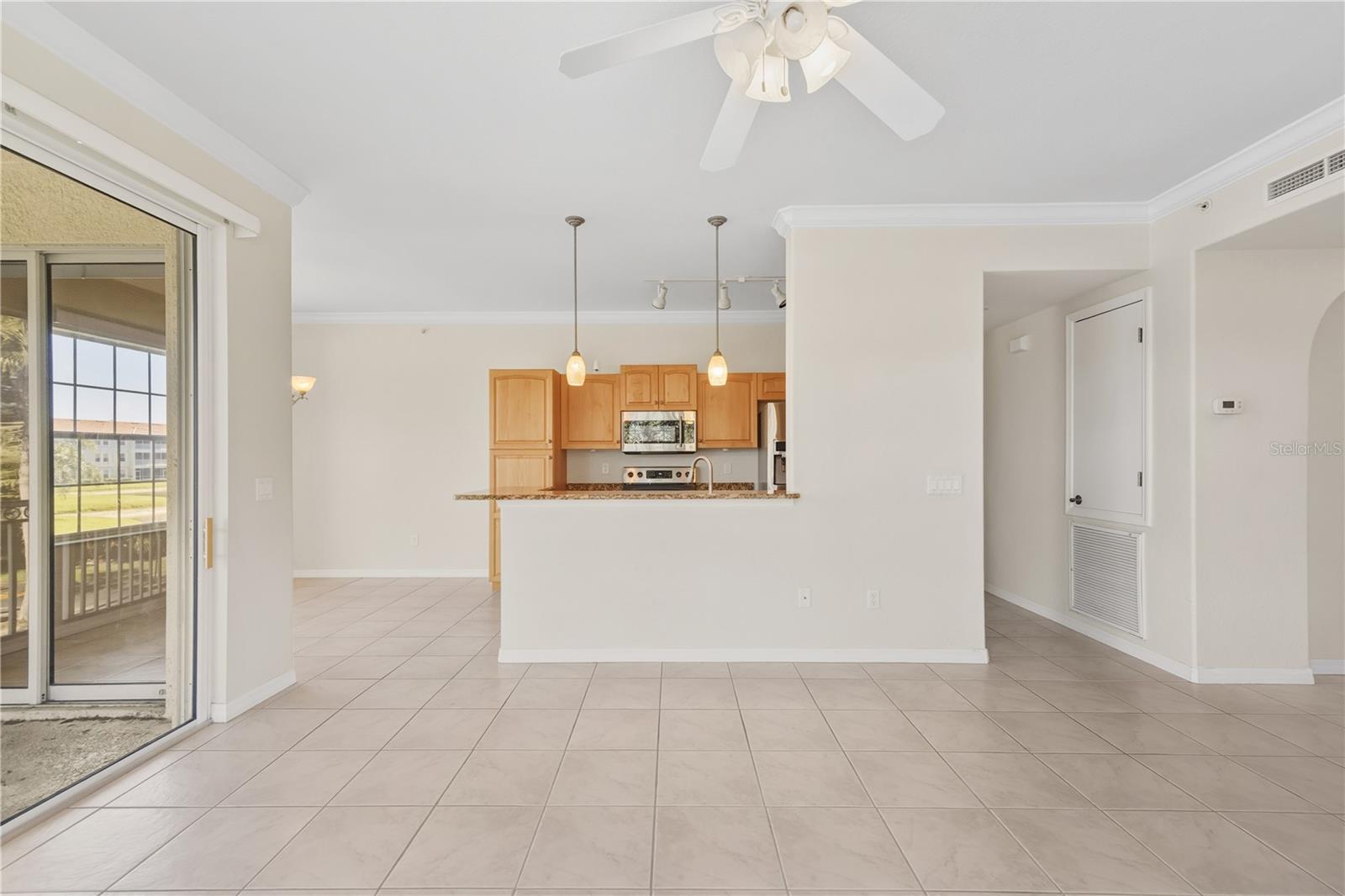 Image 12 of 60 For 900 San Lino Circle 921