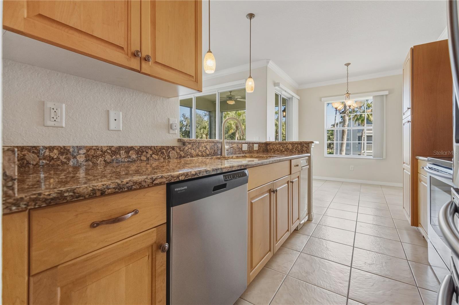 Image 20 of 60 For 900 San Lino Circle 921