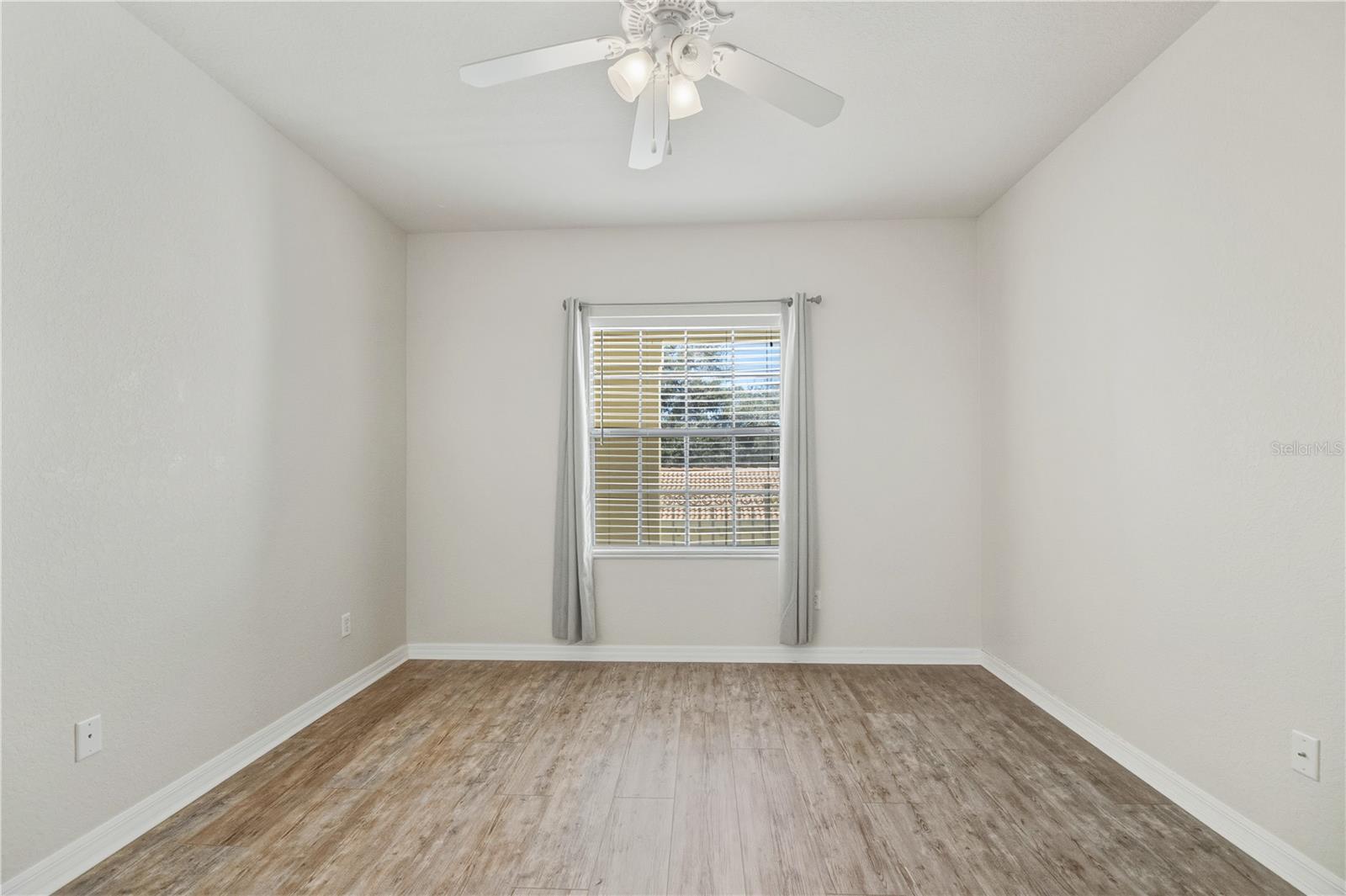 Image 32 of 60 For 900 San Lino Circle 921