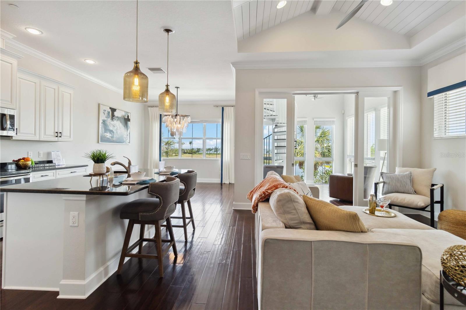 Image 10 of 88 For 230 Sapphire Lake Drive 201