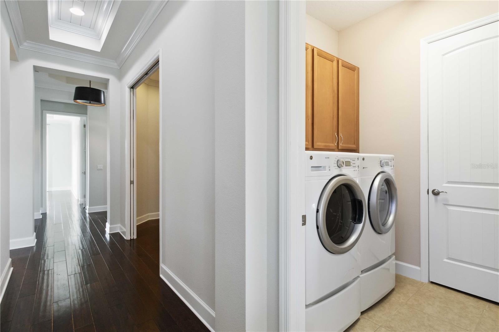 Image 25 of 88 For 230 Sapphire Lake Drive 201