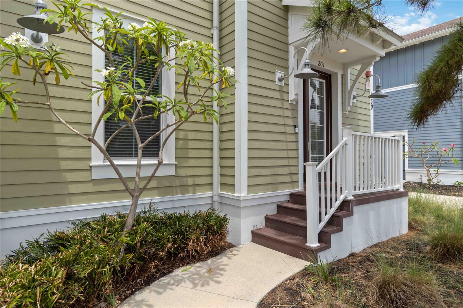 Image 4 of 88 For 230 Sapphire Lake Drive 201