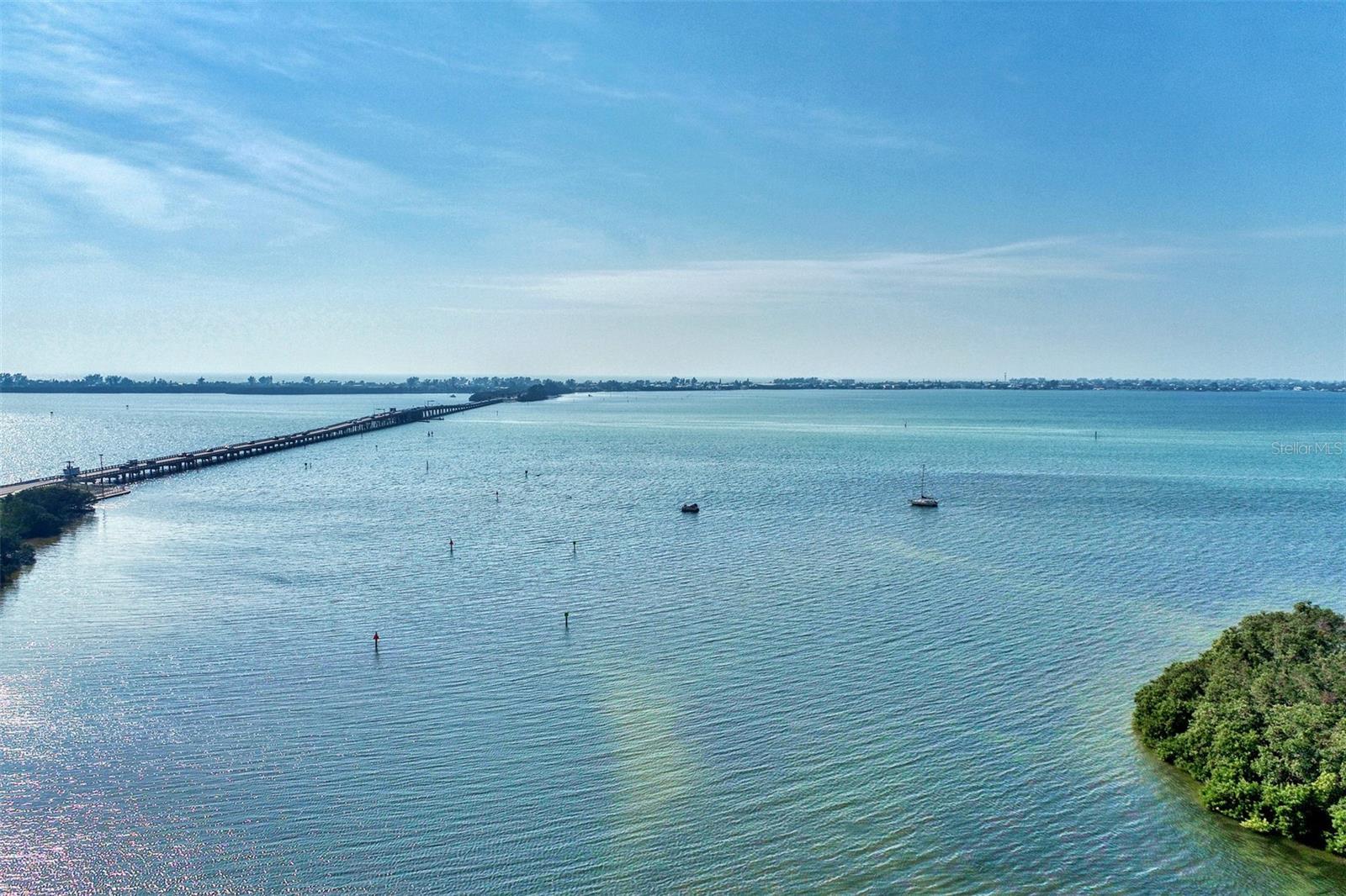 Image 82 of 88 For 230 Sapphire Lake Drive 201