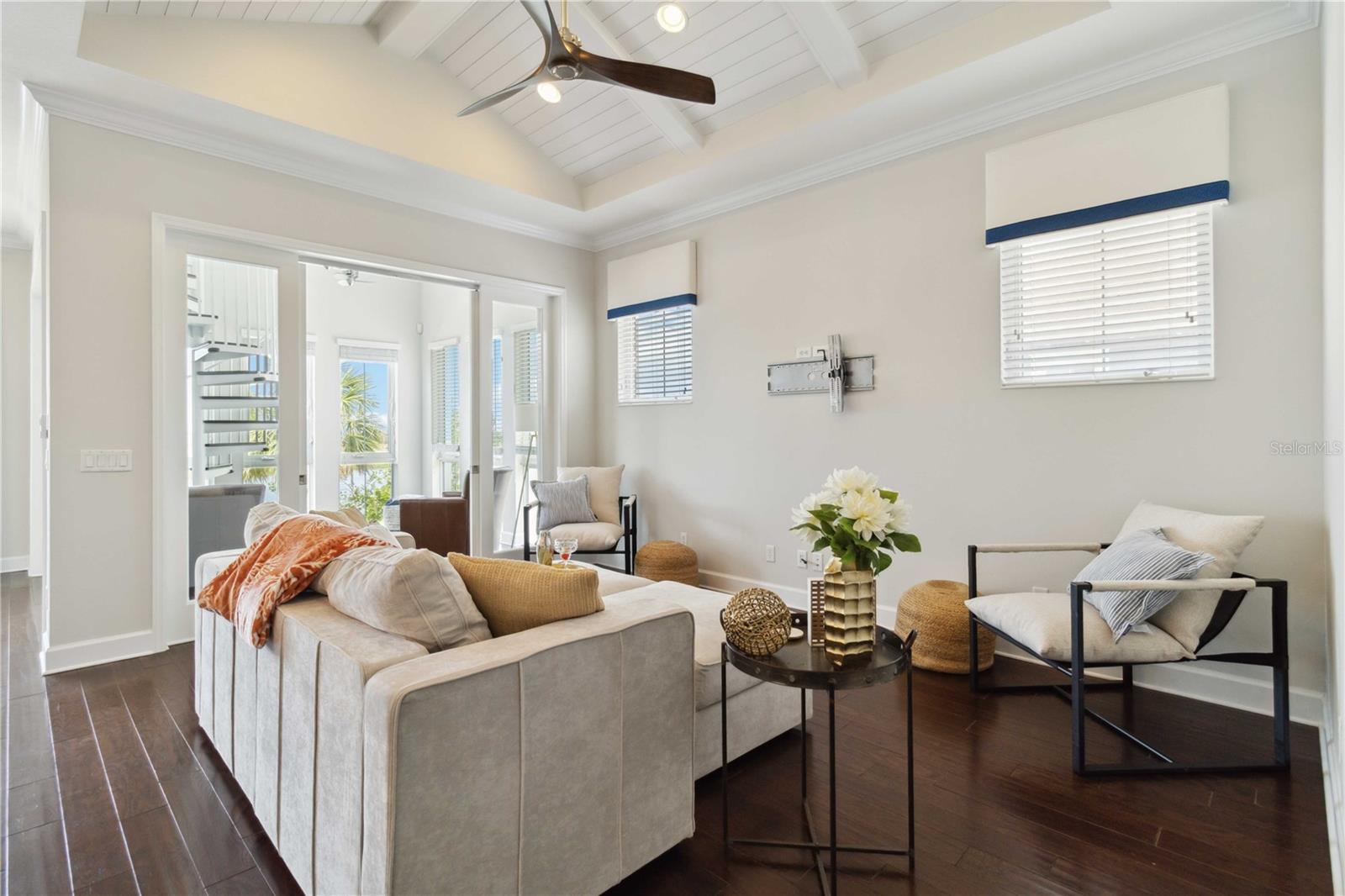 Image 9 of 88 For 230 Sapphire Lake Drive 201