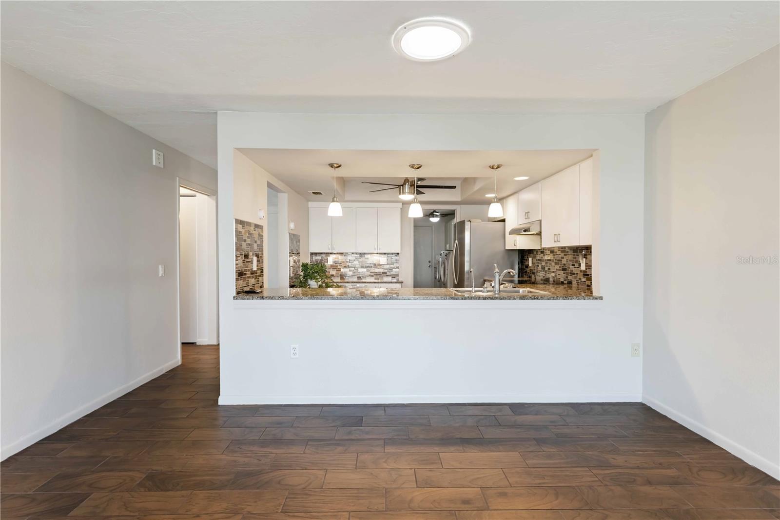 Image 15 of 37 For 4202 Center Pointe Lane 30