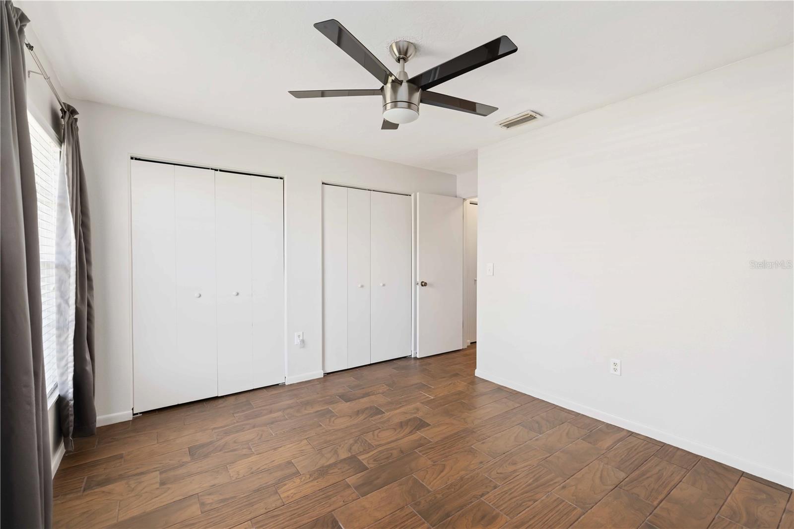 Image 23 of 37 For 4202 Center Pointe Lane 30