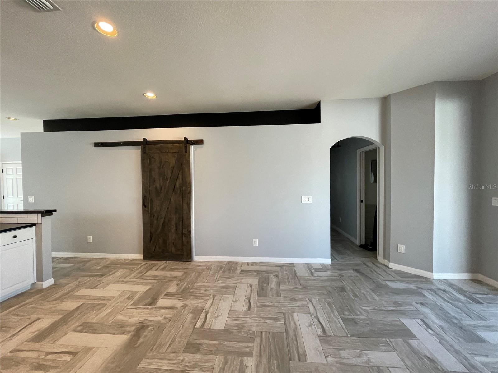 Image 14 of 54 For 11814 53rd Court E