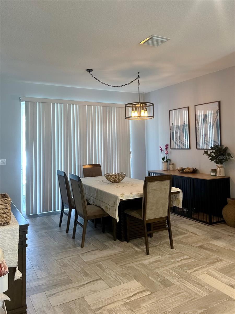 Image 18 of 54 For 11814 53rd Court E