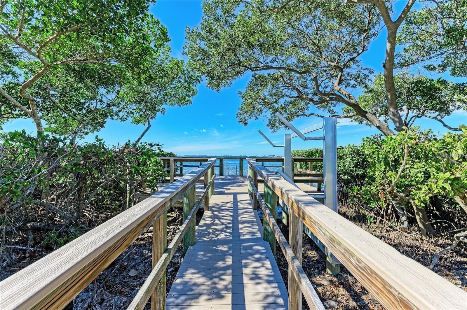 Image 20 of 27 For 3430 77th Street W 101