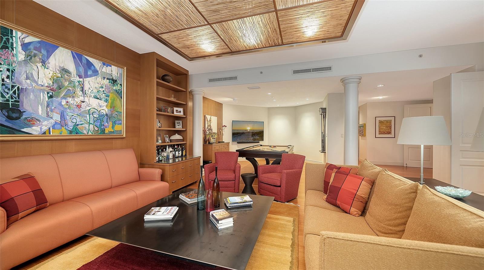 Image 10 of 41 For 2052 Benjamin Franklin Drive D702