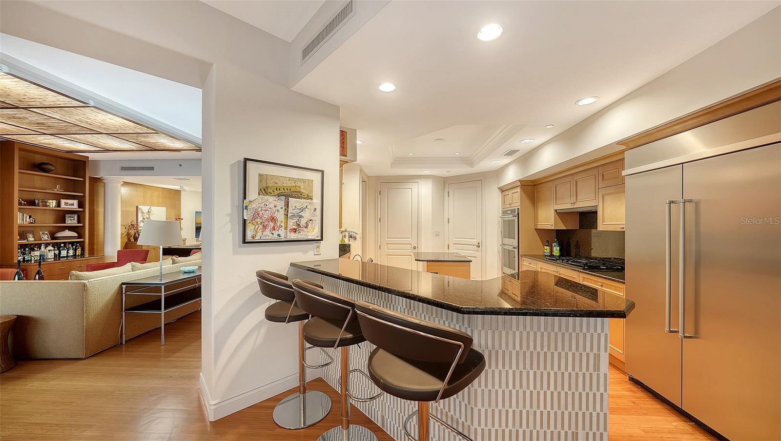 Image 15 of 41 For 2052 Benjamin Franklin Drive D702