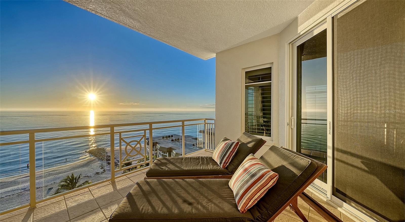 Image 19 of 41 For 2052 Benjamin Franklin Drive D702