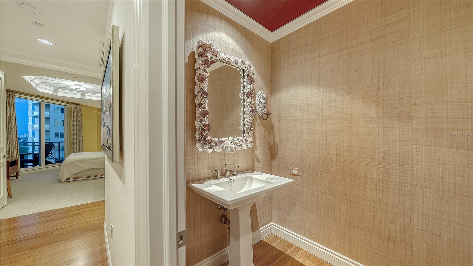 Image 28 of 41 For 2052 Benjamin Franklin Drive D702