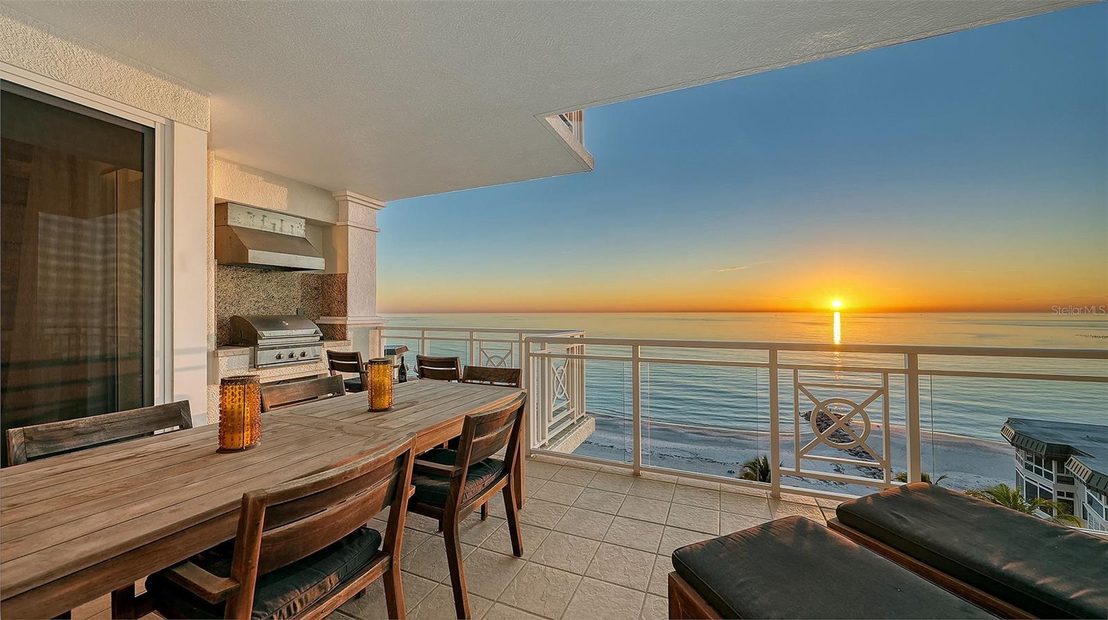 Image 7 of 41 For 2052 Benjamin Franklin Drive D702