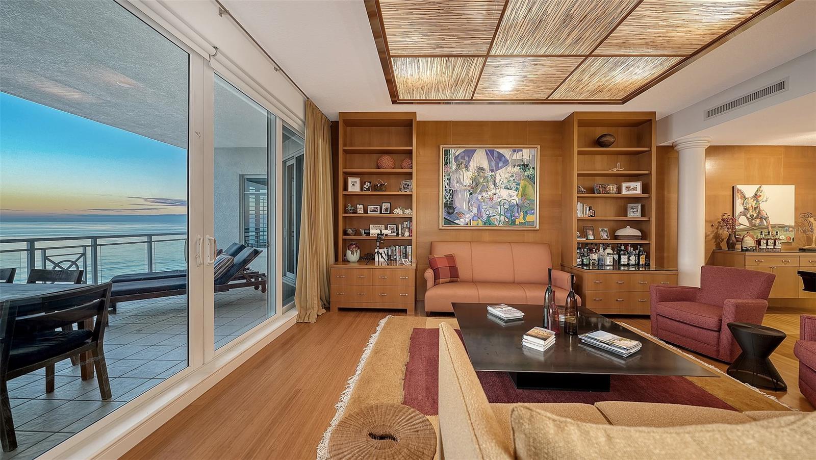 Image 8 of 41 For 2052 Benjamin Franklin Drive D702