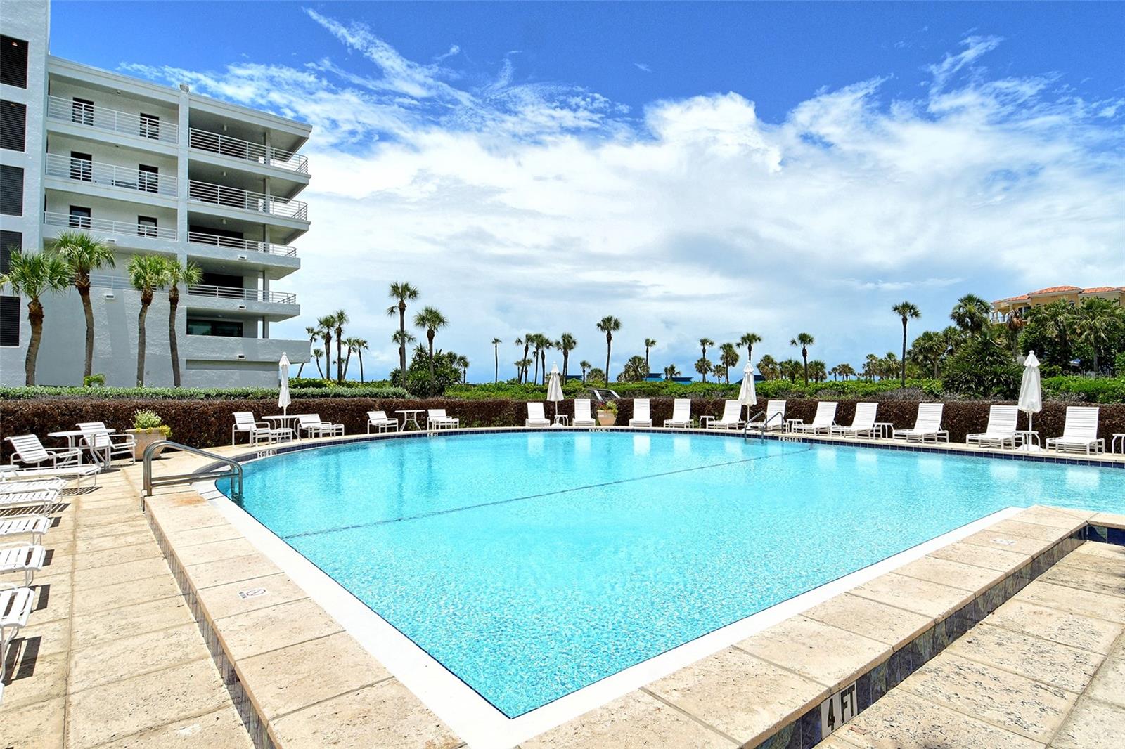 Image 36 of 46 For 2105 Gulf Of Mexico Drive 3303