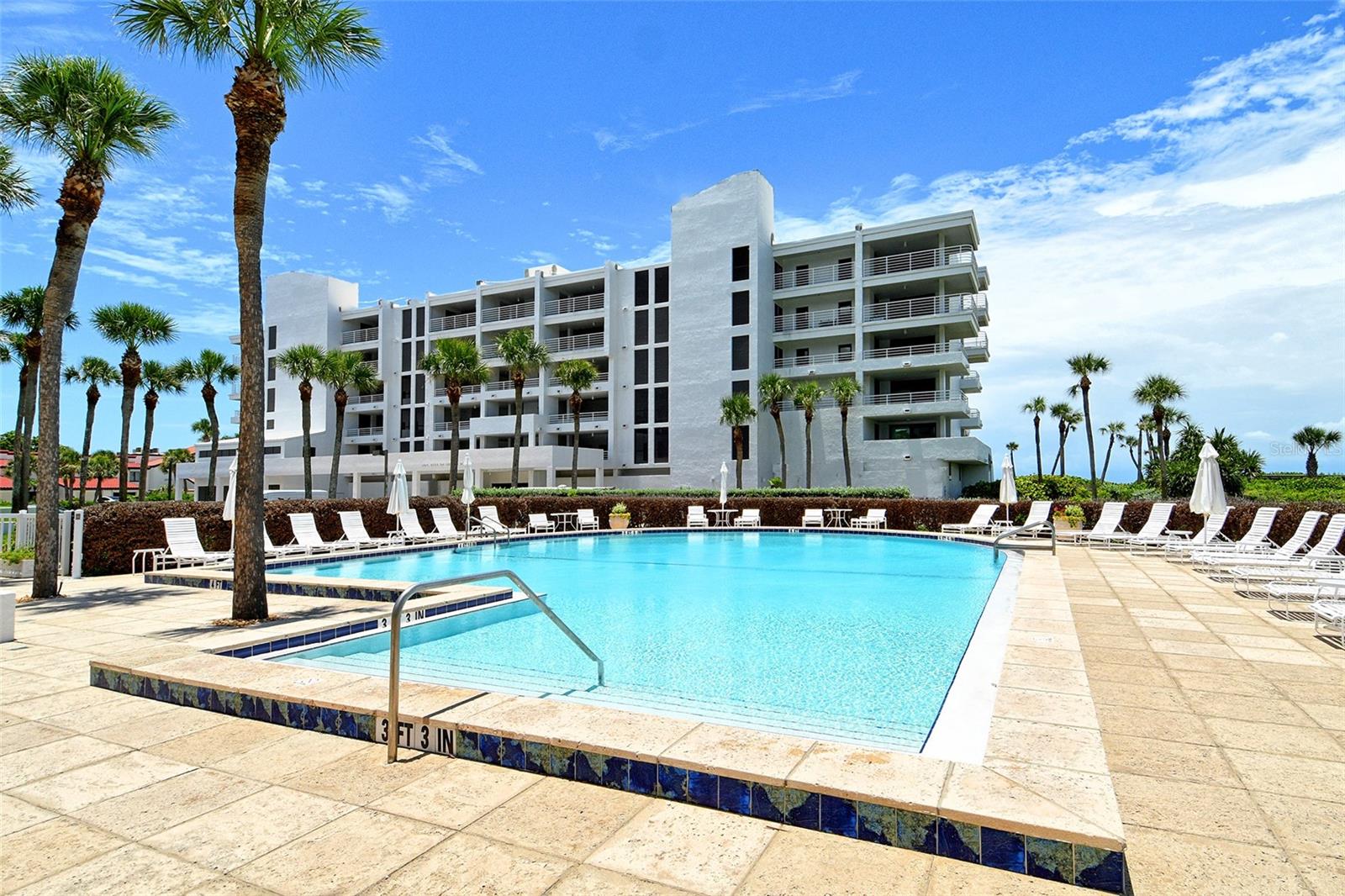 Image 37 of 46 For 2105 Gulf Of Mexico Drive 3303