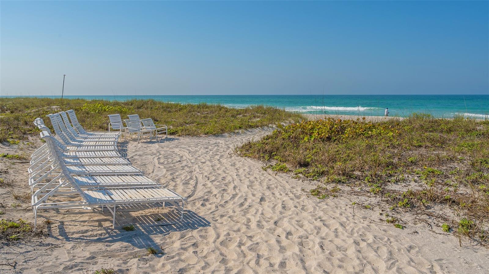 Image 43 of 46 For 2105 Gulf Of Mexico Drive 3303