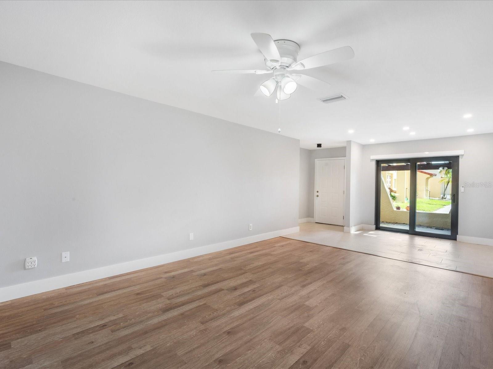 Image 12 of 29 For 1421 57th Street W 1421