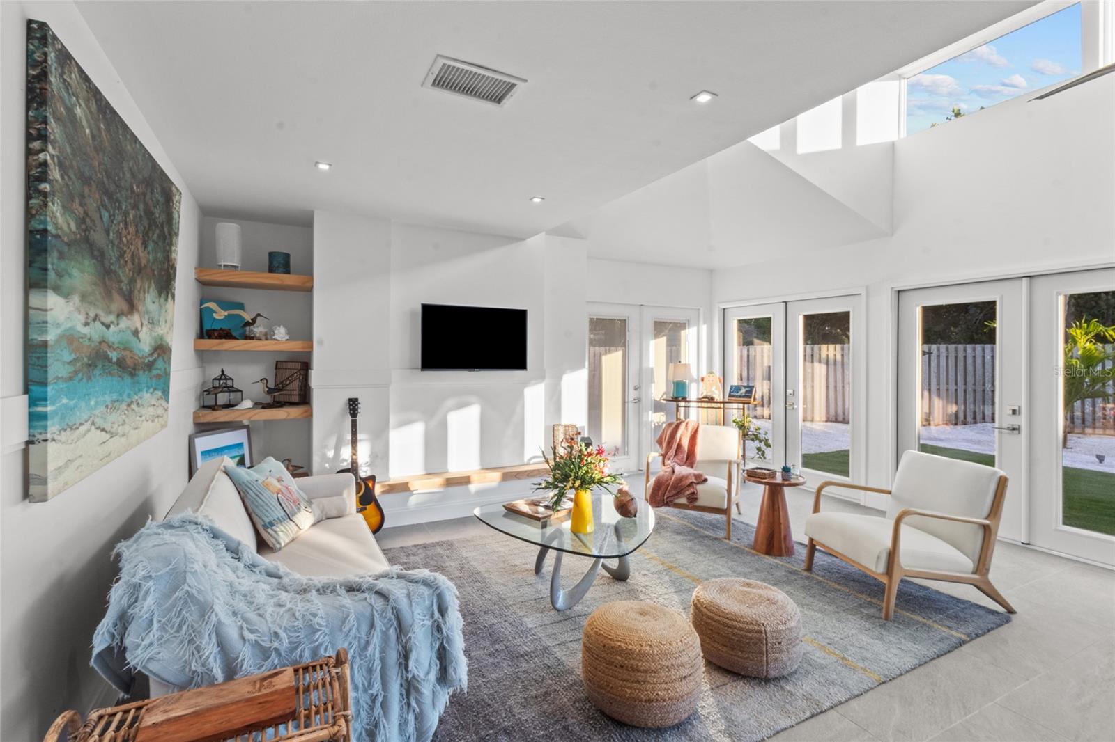 Image 14 of 43 For 624 Saint Judes Drive