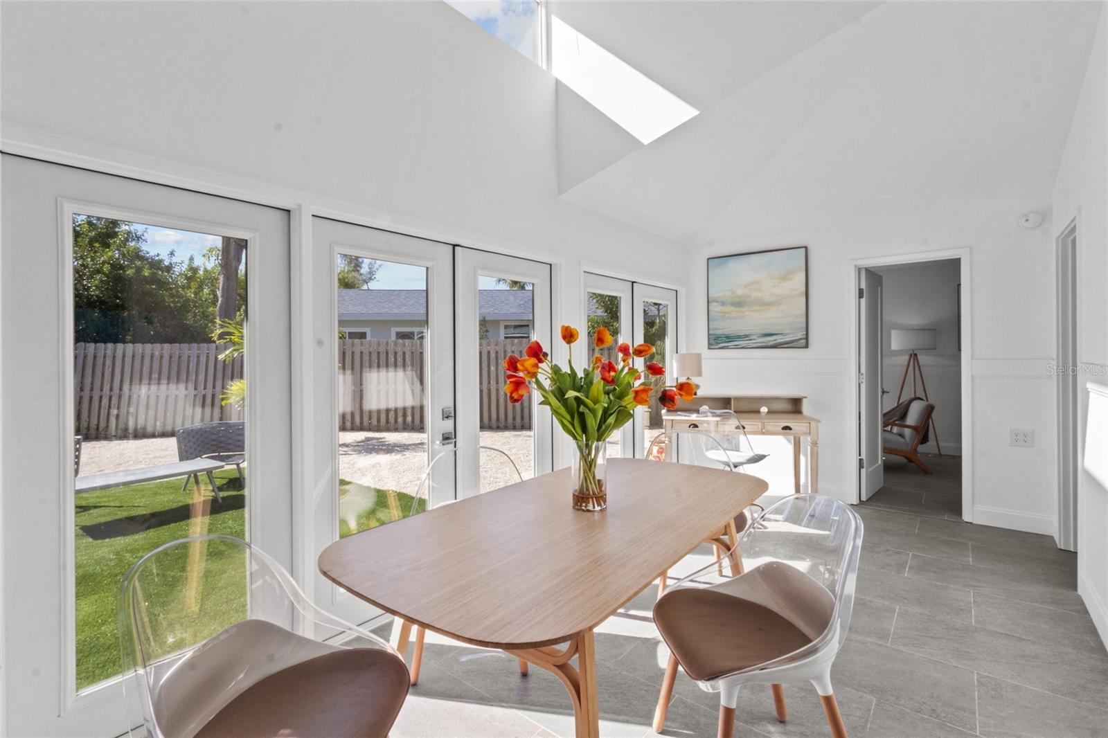 Image 15 of 43 For 624 Saint Judes Drive