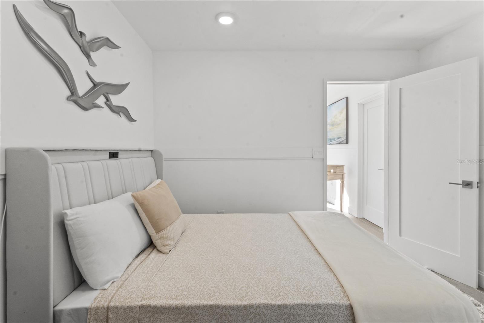 Image 26 of 43 For 624 Saint Judes Drive