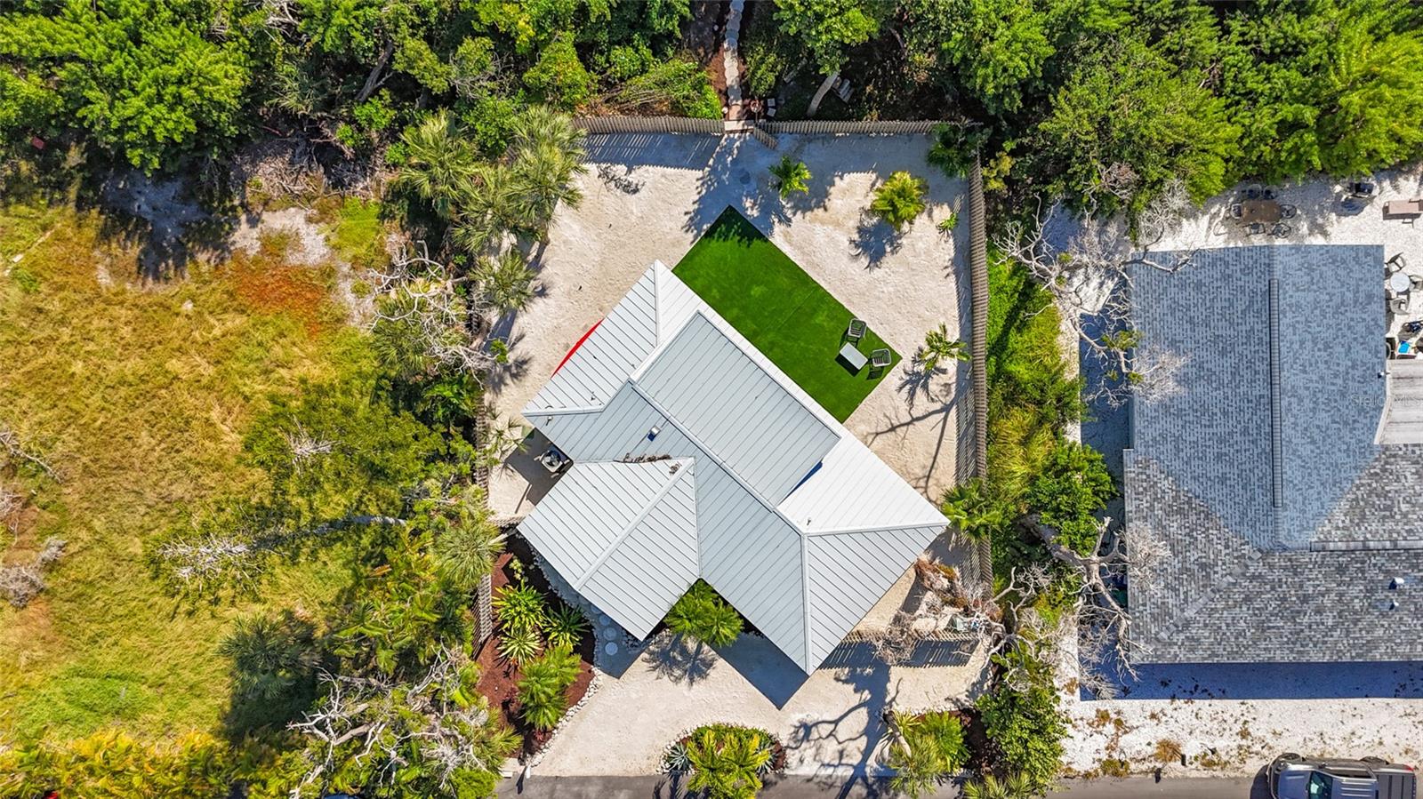 Image 37 of 43 For 624 Saint Judes Drive