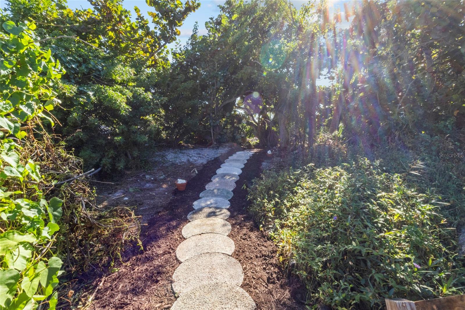 Image 38 of 43 For 624 Saint Judes Drive