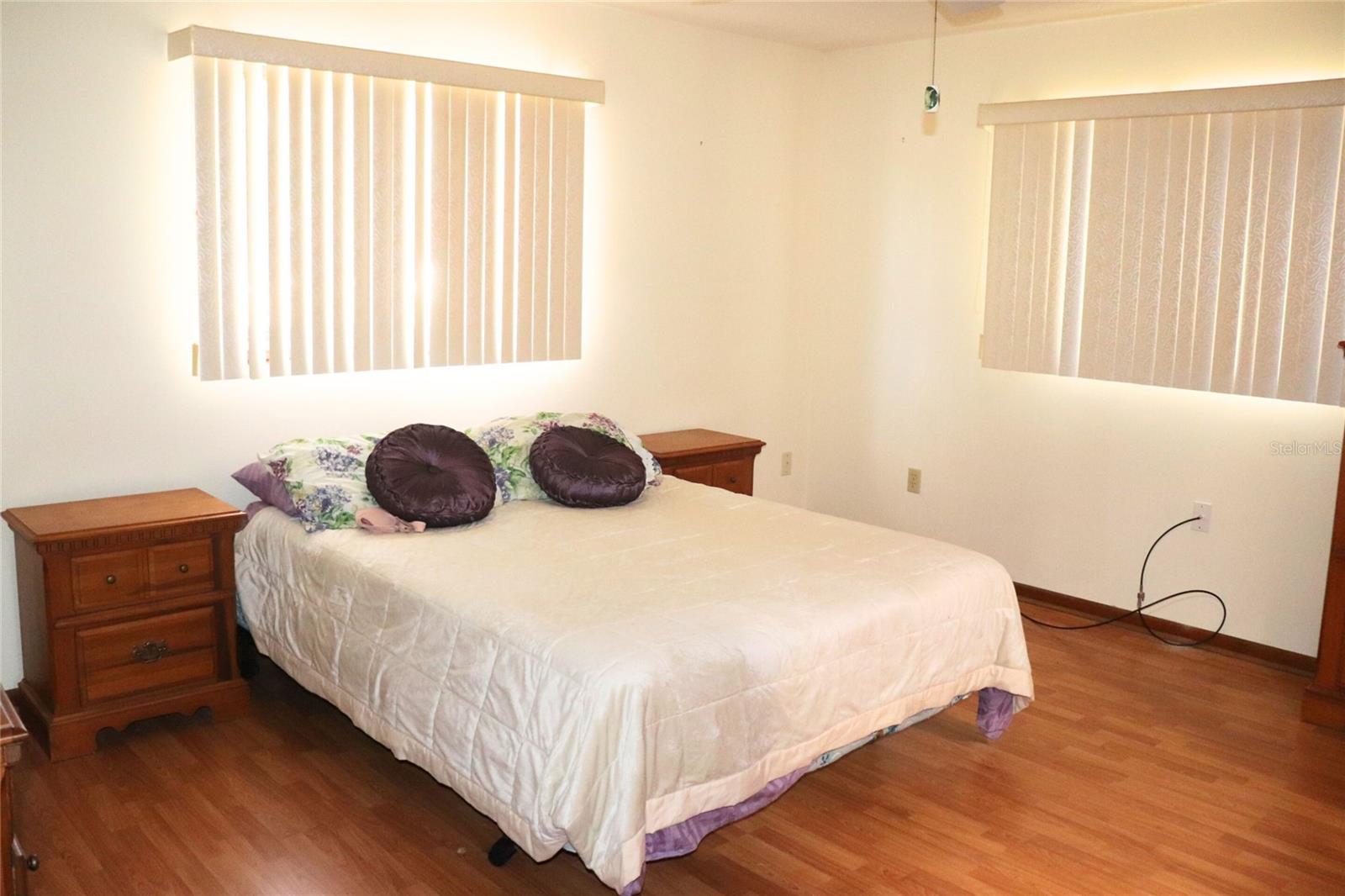 Image 16 of 24 For 9050 101st Place