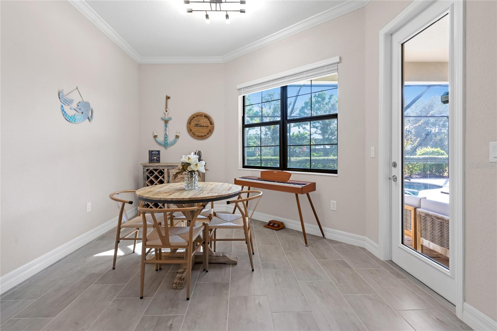 Image 16 of 46 For 7143 Whittlebury Trail