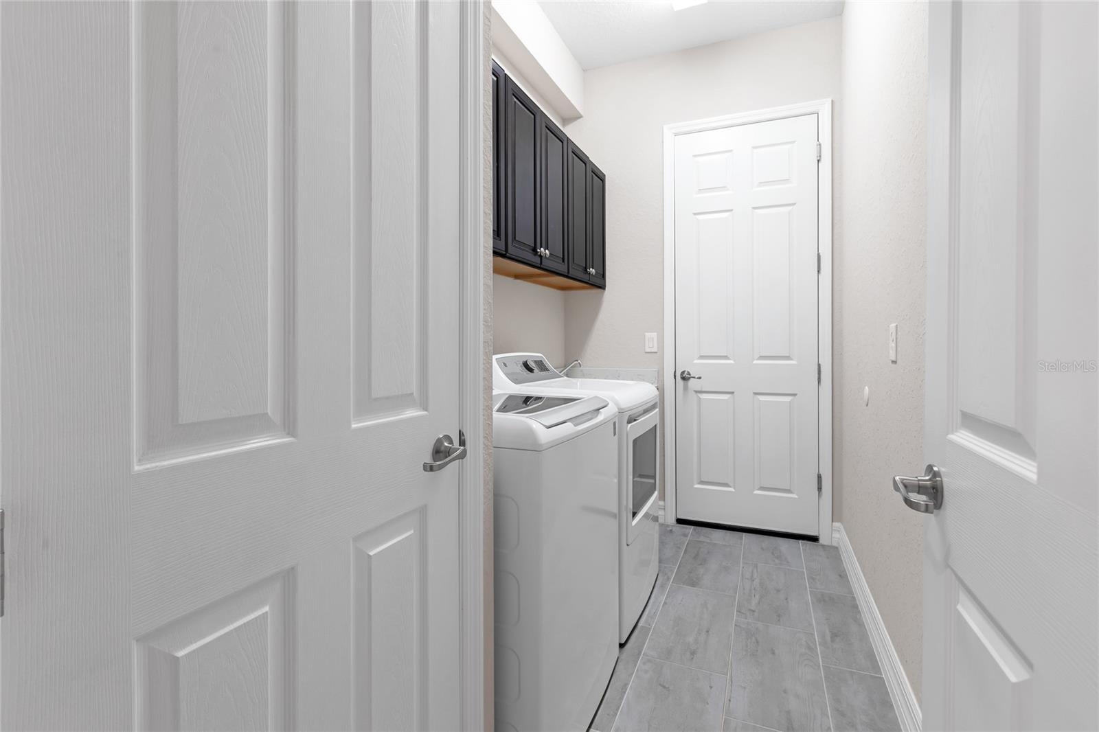 Image 34 of 46 For 7143 Whittlebury Trail