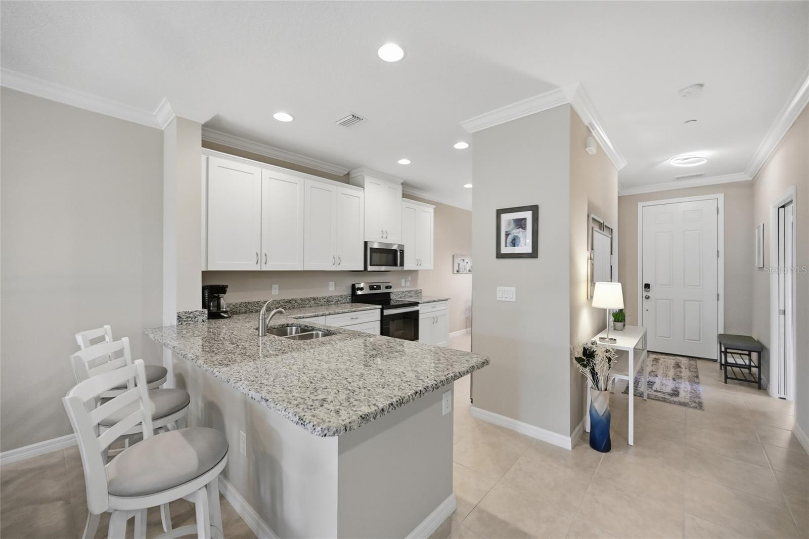 Image 7 of 51 For 13837 Messina Loop 101