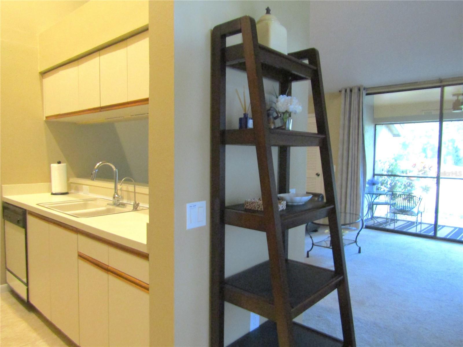 Image 20 of 22 For 4521 Morningside  6