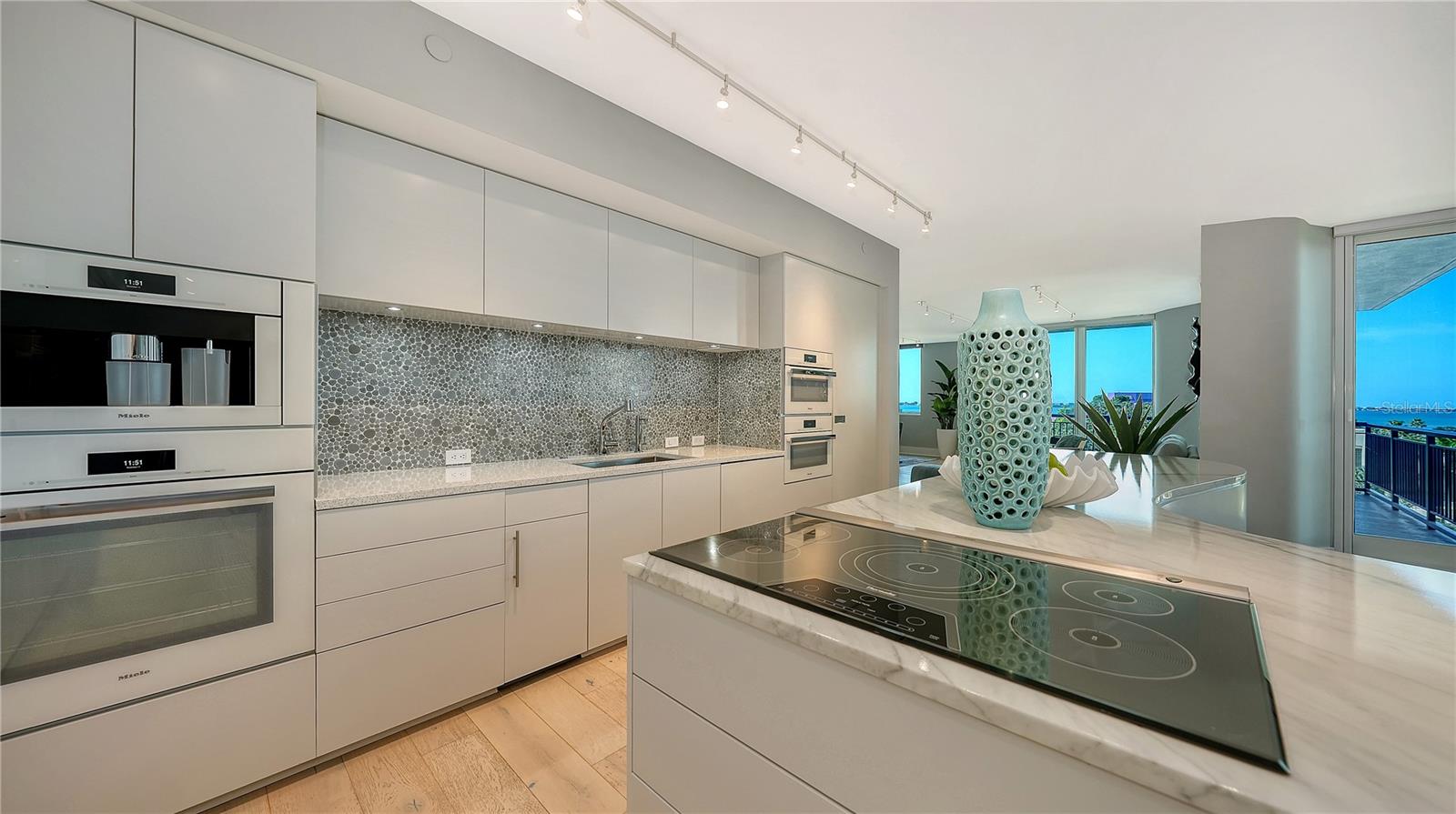 Image 16 of 54 For 800 Tamiami Trail 505-507