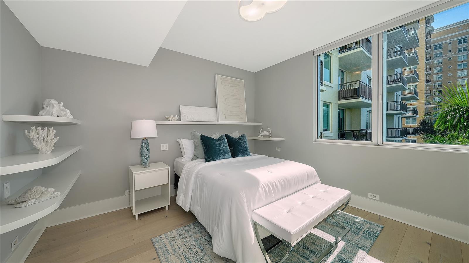 Image 31 of 54 For 800 Tamiami Trail 505-507