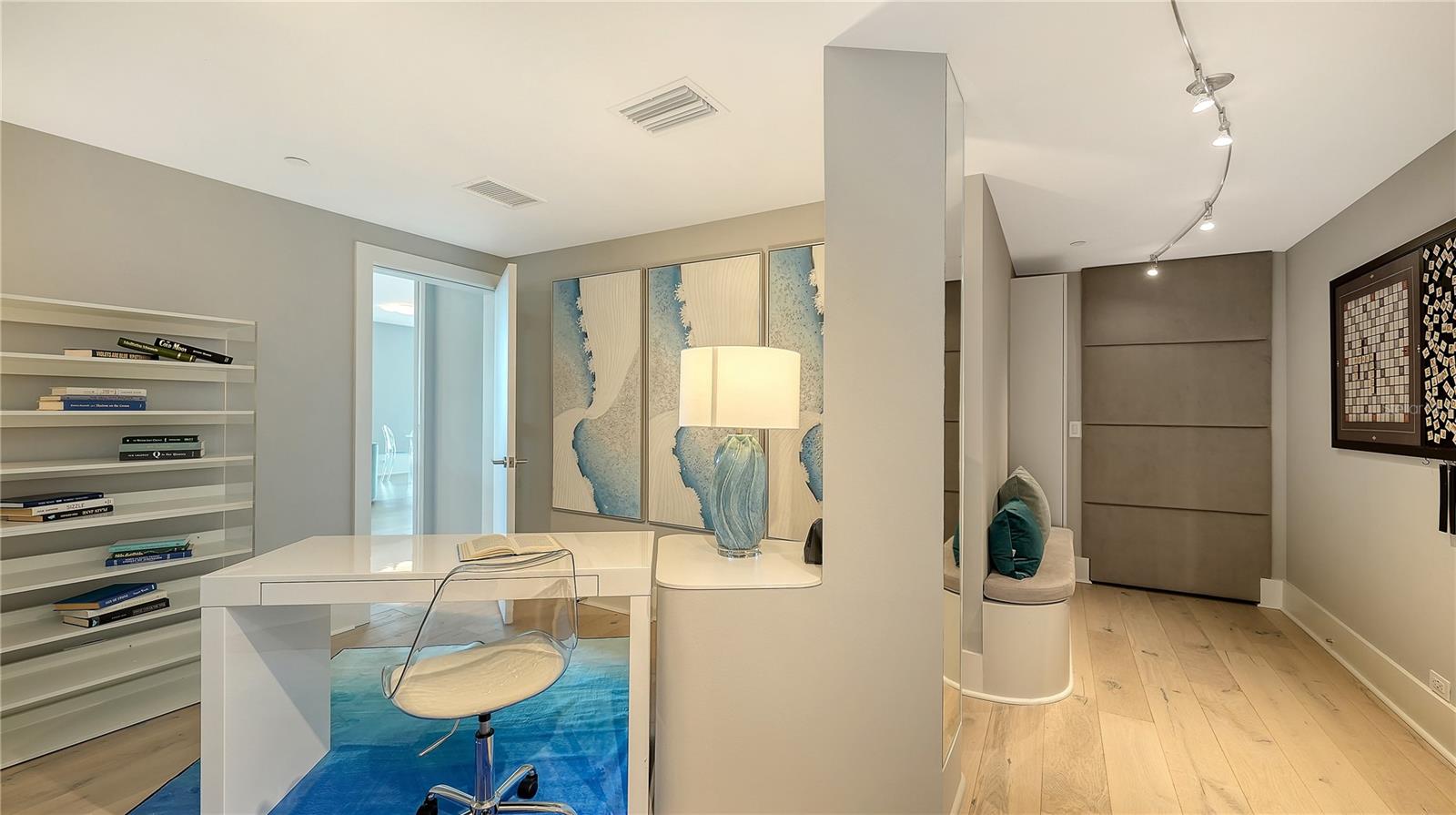 Image 34 of 54 For 800 Tamiami Trail 505-507