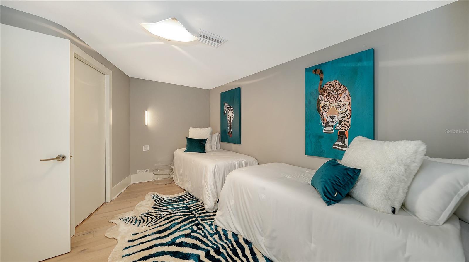 Image 37 of 54 For 800 Tamiami Trail 505-507