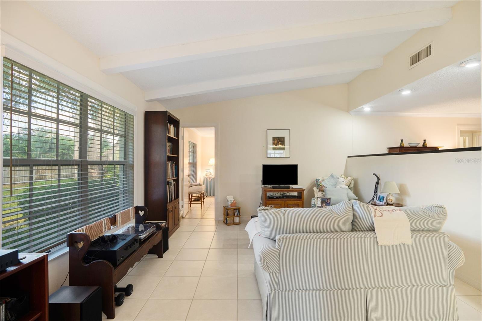 Image 13 of 23 For 4217 Oakhurst Circle E 3023