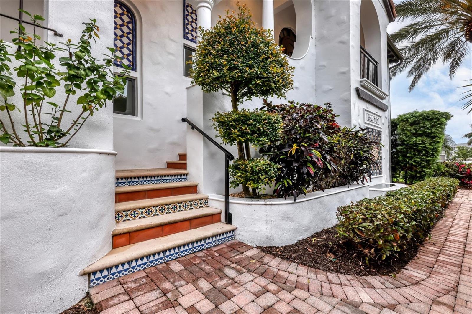 Image 18 of 63 For 5610 Inspiration Terrace