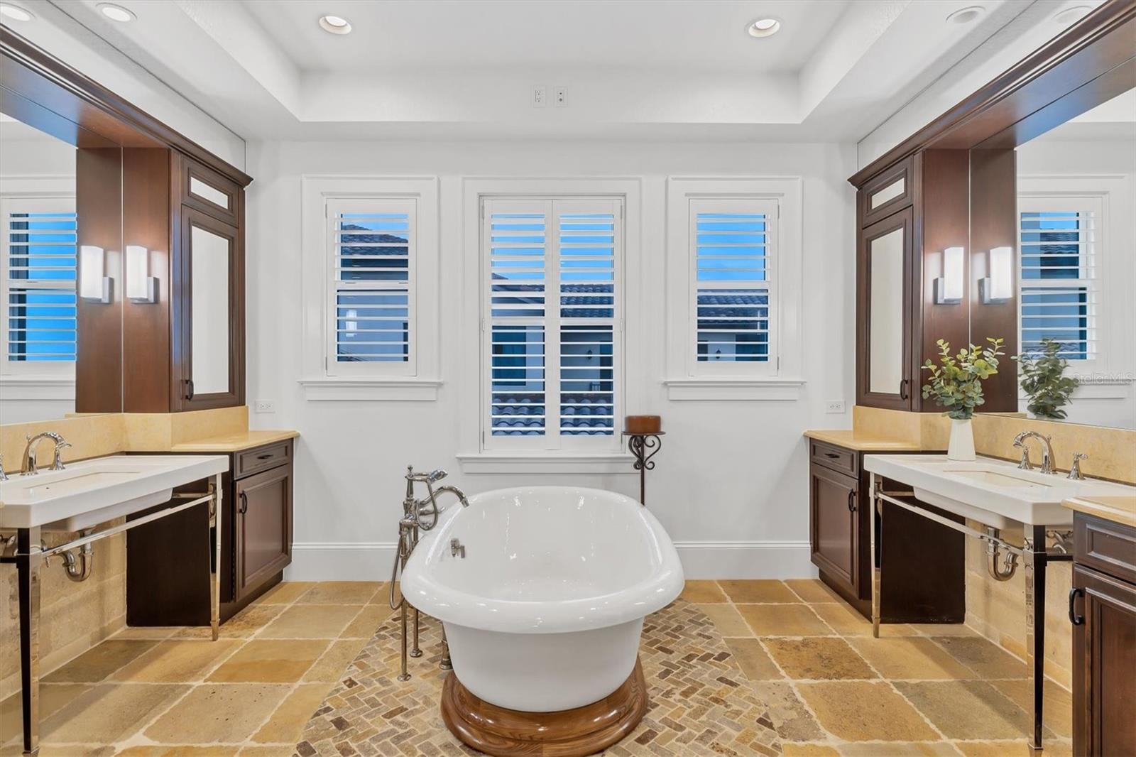 Image 44 of 63 For 5610 Inspiration Terrace