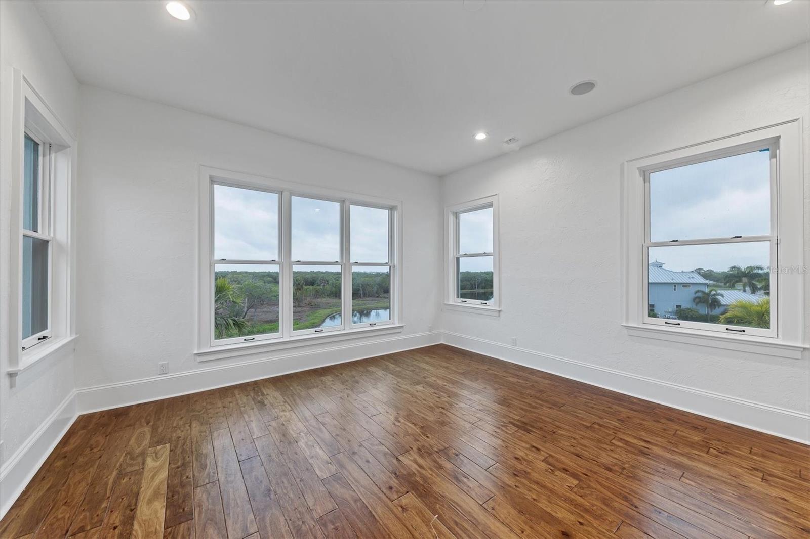 Image 47 of 63 For 5610 Inspiration Terrace