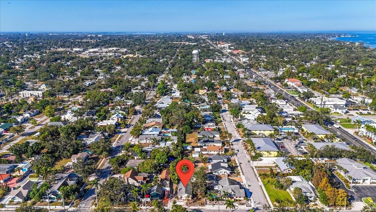 Image 44 of 49 For 610 22nd Street W