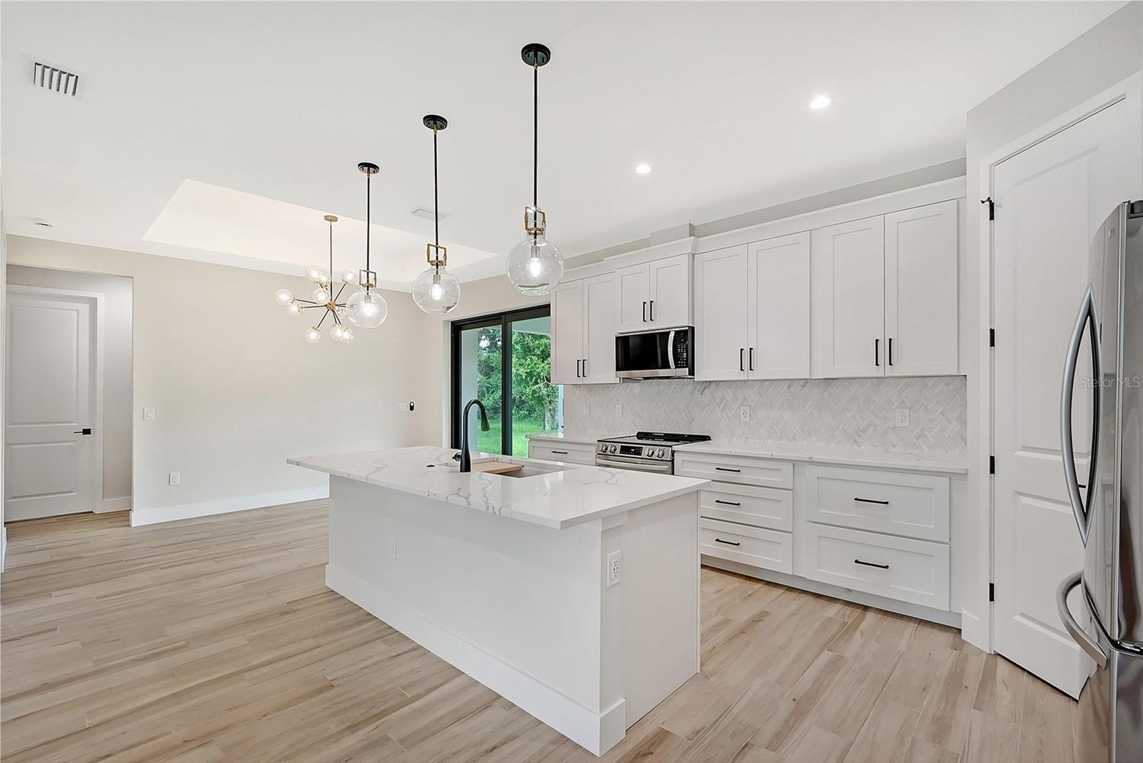 Image 11 of 34 For 4476 Skyway Avenue