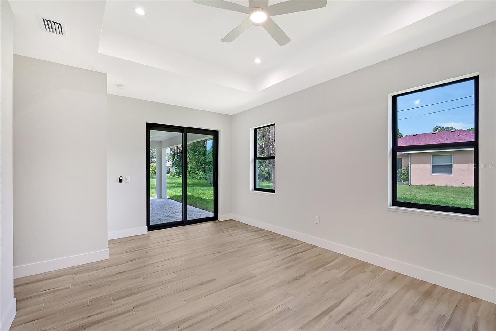 Image 13 of 34 For 4476 Skyway Avenue