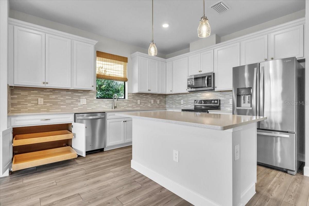 Image 28 of 94 For 16317 Pine Mist Drive