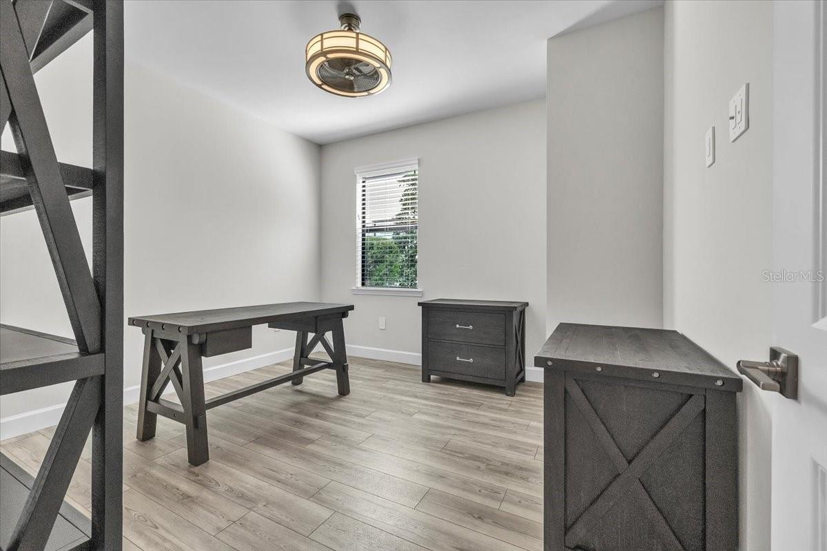 Image 30 of 94 For 16317 Pine Mist Drive