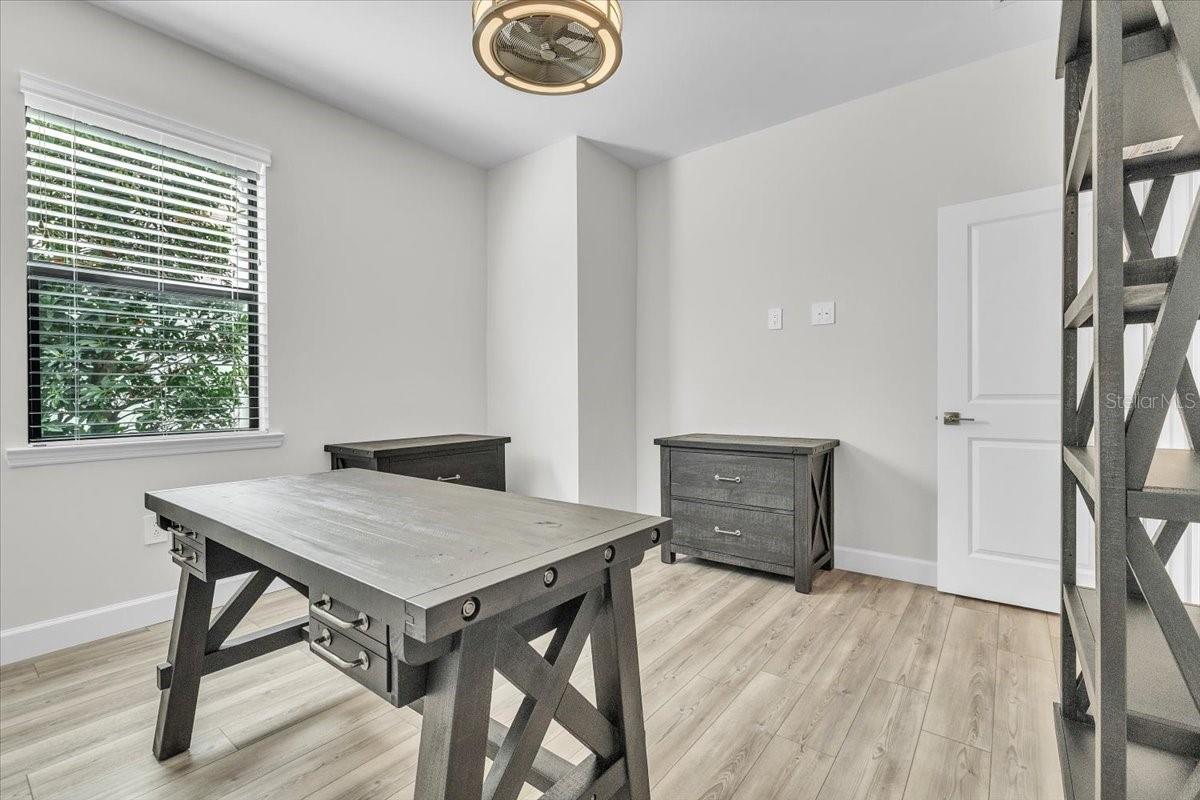 Image 31 of 94 For 16317 Pine Mist Drive