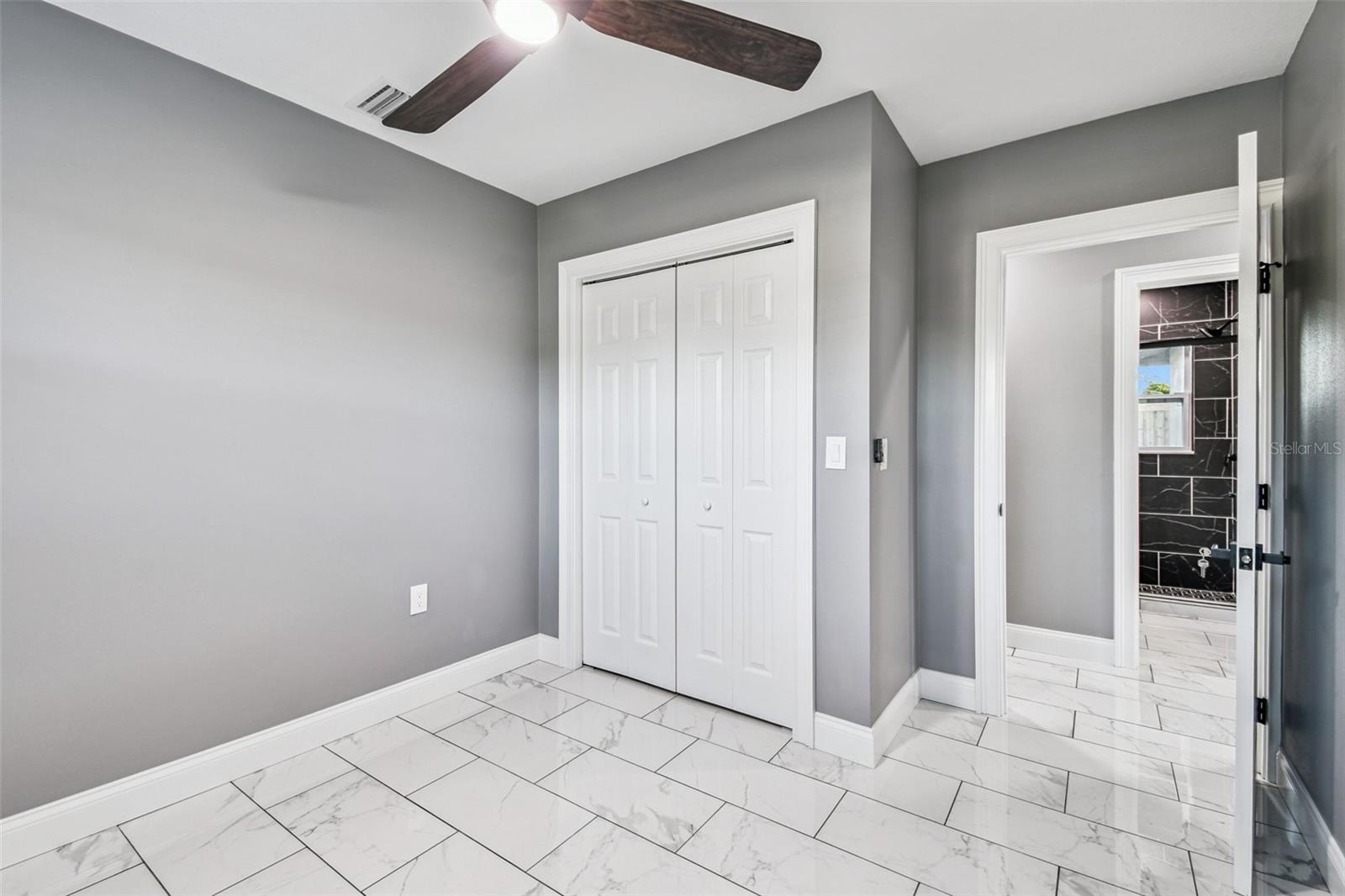 Image 19 of 74 For 1811 Marilyn Avenue