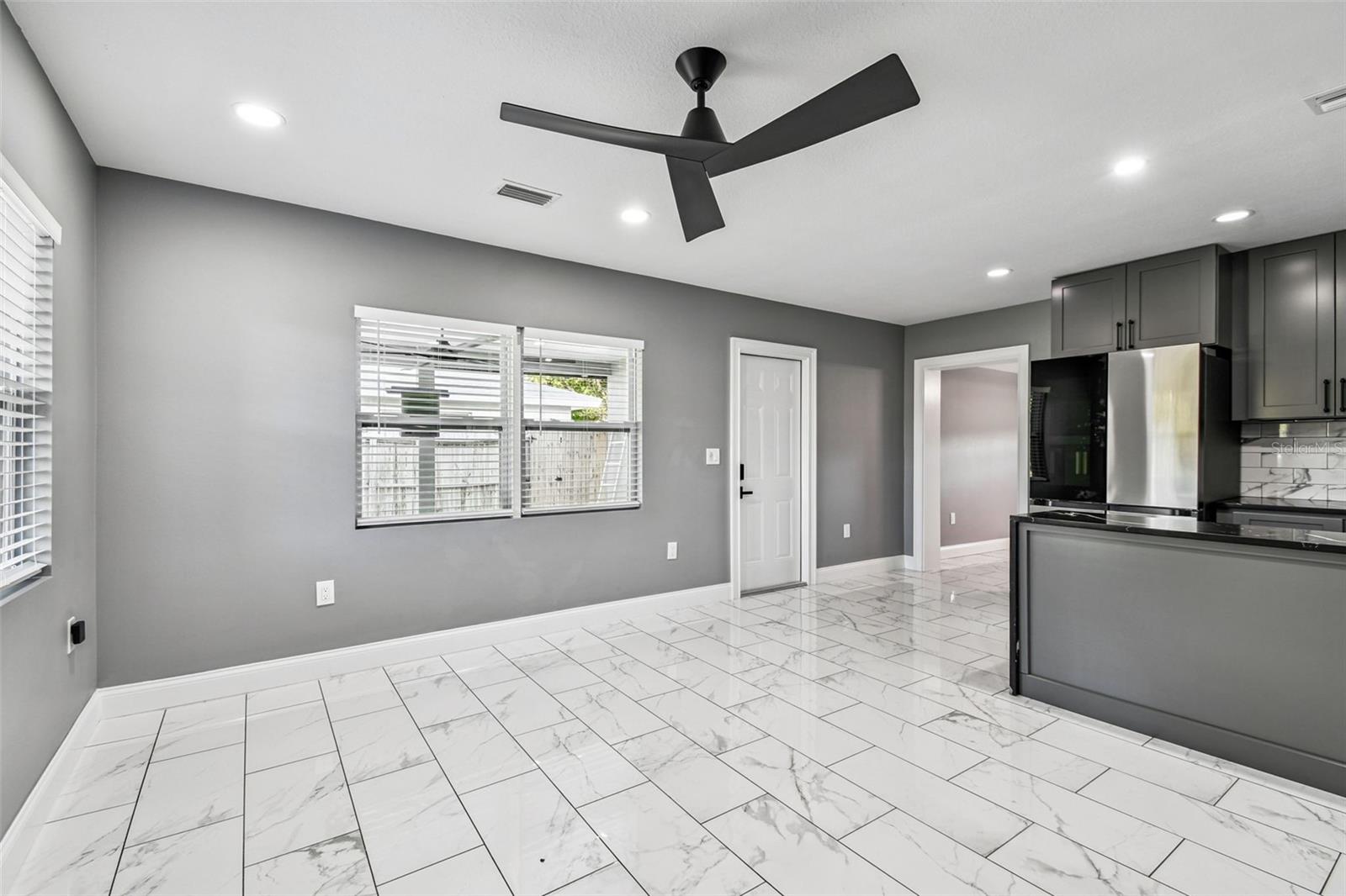 Image 23 of 74 For 1811 Marilyn Avenue